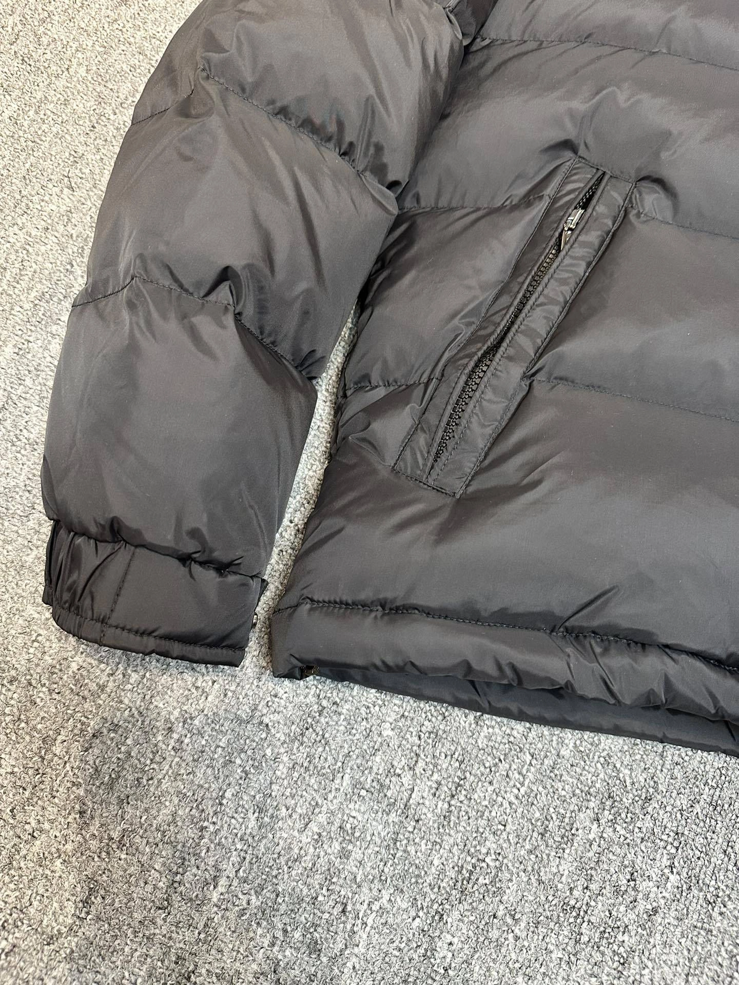 wg.luxury- 7o9385r down jacket oversized 2Colour item:D-F365I0706-2